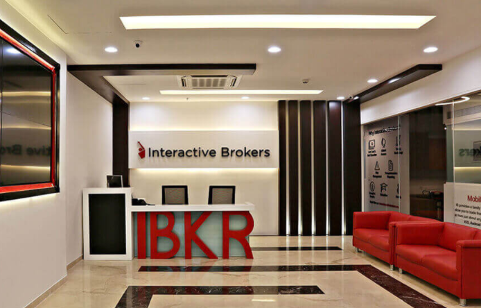 盈透证券突破一百万用户，DART环比下降10％