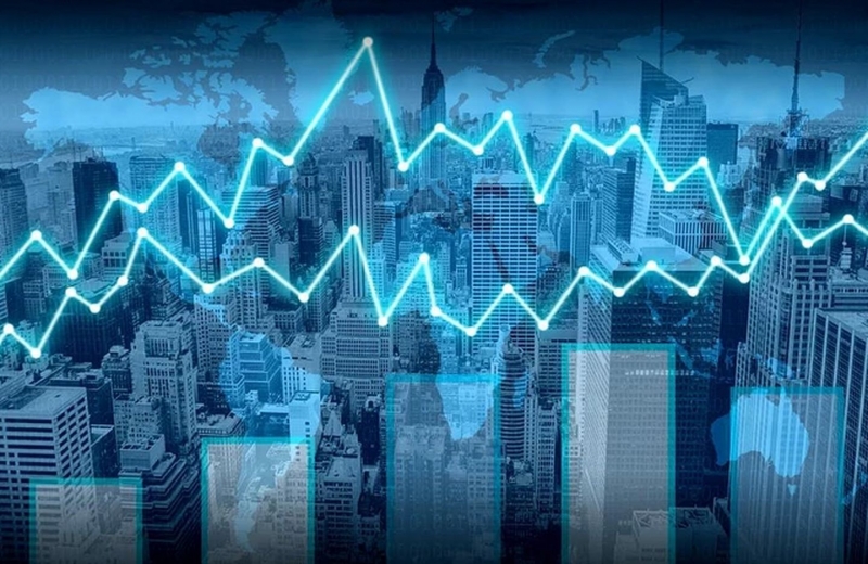 就在下个月，可能出现发达经济体中的首个加息央行