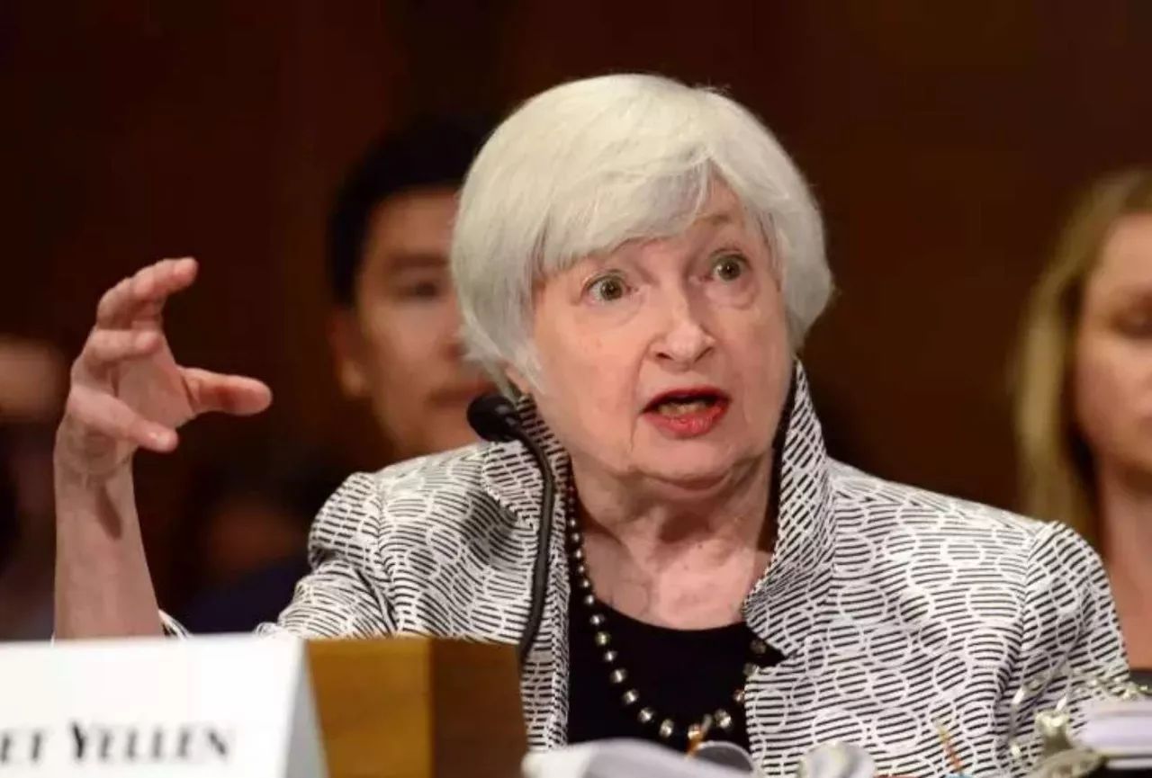 耶伦敦促美国会尽快提高债务上限避免违约风险